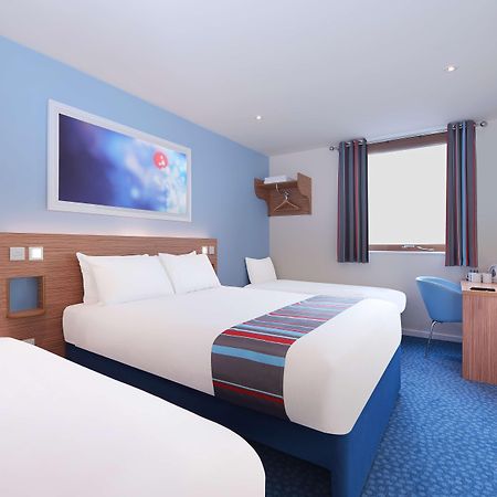 קאסלנוק Travelodge Dublin Phoenix Park מראה חיצוני תמונה