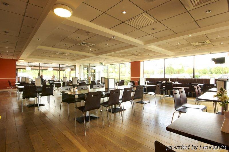 קאסלנוק Travelodge Dublin Phoenix Park מראה חיצוני תמונה